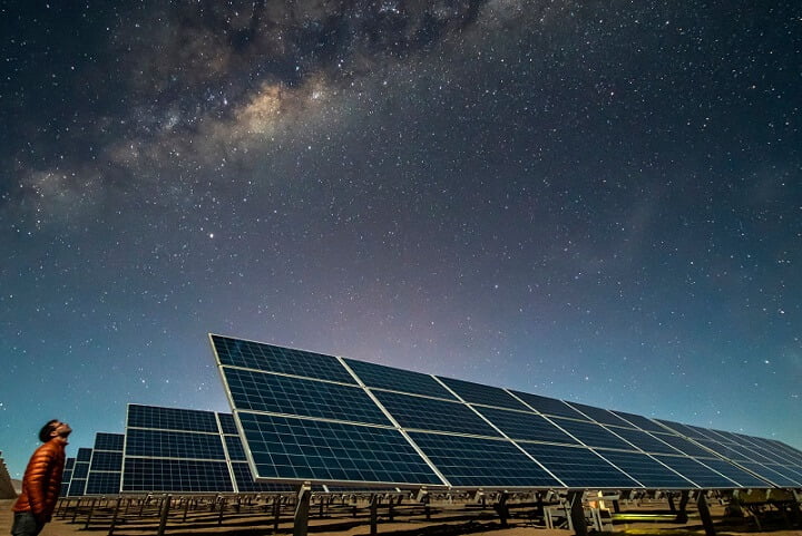 These Anti-Solar Panels Don’t Require Daylight To Generate Power