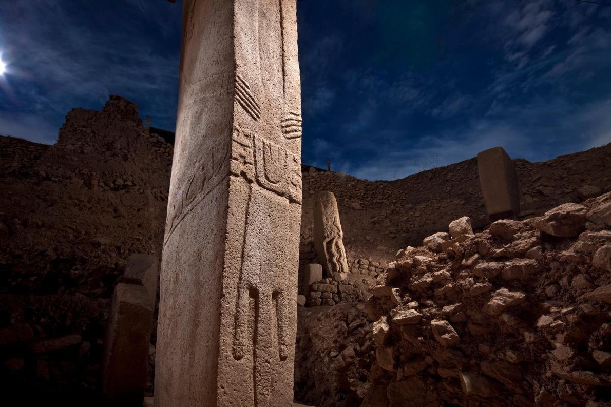 T-shaped pillars at Gobekli Tepe are carved with stylized hands, belts and loincloths.