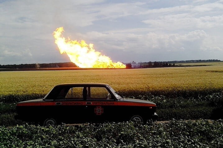 Powerful Gas Pipeline Explosion Rocks Eastern Ukraine; Biden "Convinced By Intel" Putin Has Decided To Invade