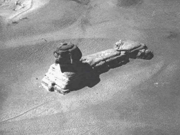 1920s aerial photo shows a hole in the sphinx’s head.