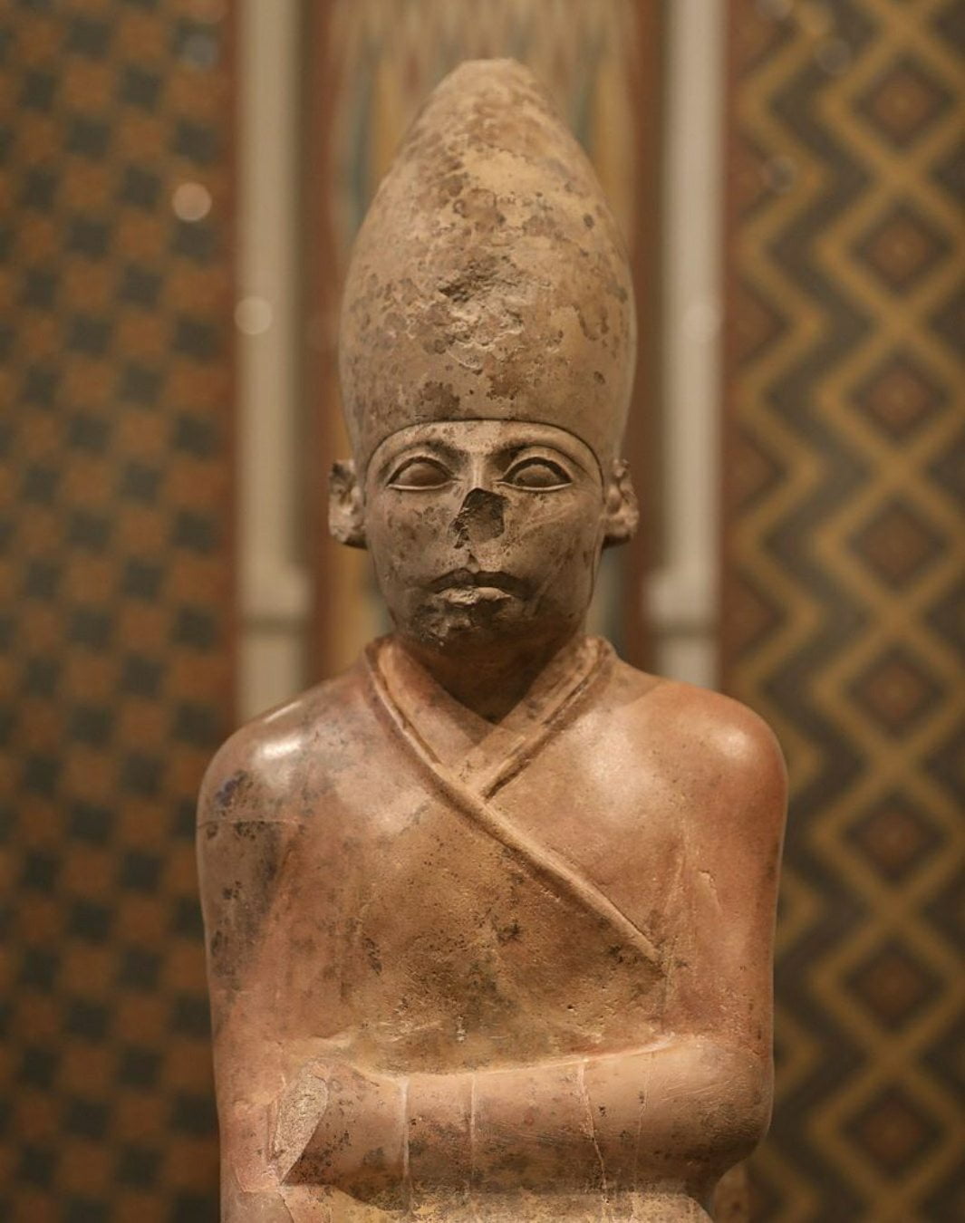 Limestone statue of Khasekhemui at the Ashmolean Museum in Oxford © Wikimedia Commons