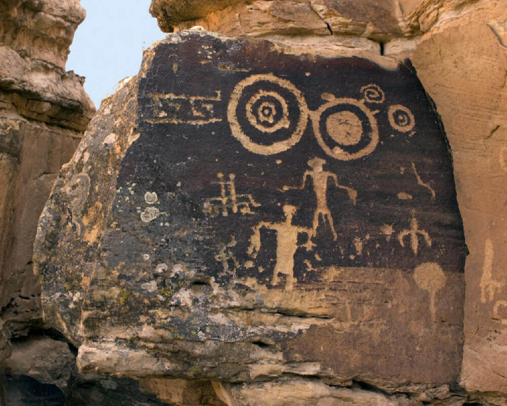 Flying Shield Cave Art of Hopi