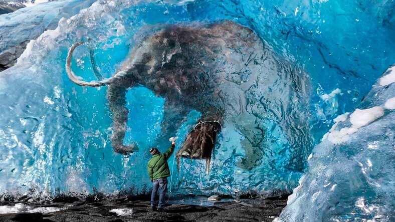 The Mystery of Frozen Mammoth Carcasses In Siberia
