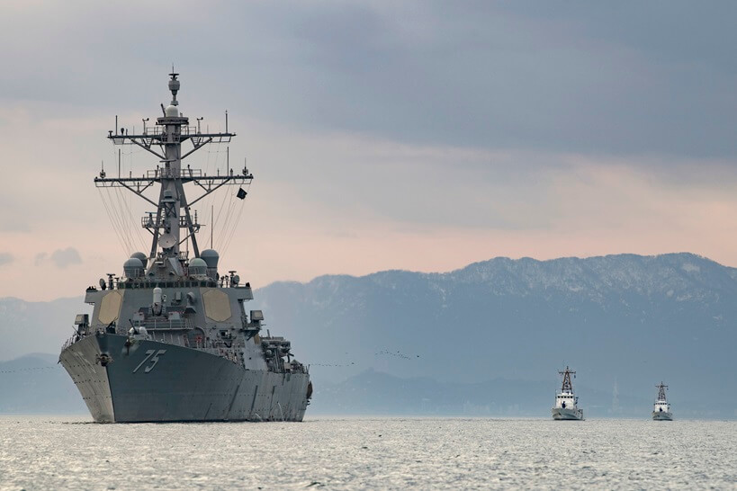 This Is Not Fake: USS NAVY Omaha’s Captured Footage Shows Spherical UFO Flying Around Before Diving Into Sea