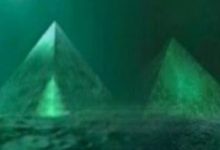 Two Giant Underwater Crystal Pyramids Discovered In The Centre of The Bermuda Triangle