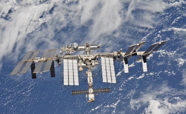 The International Space Station Films A Fleet of Hundreds of UFOs ...