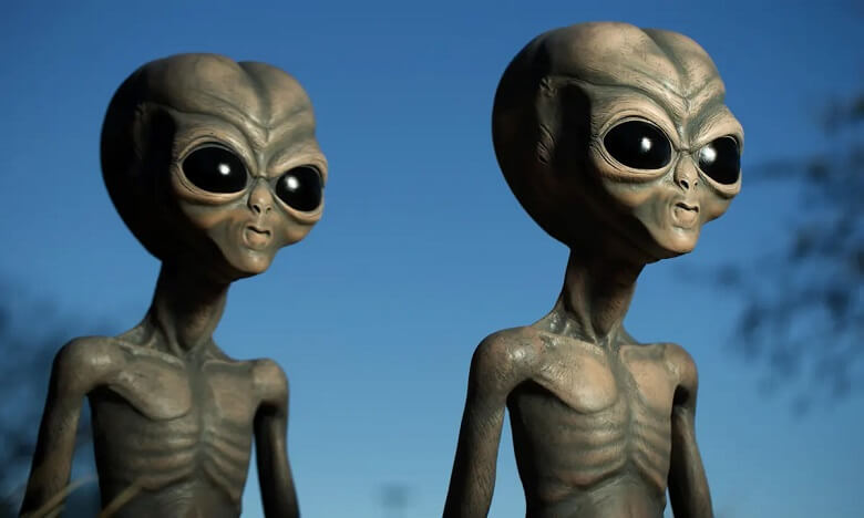 Aliens Are Reproducing With Humans – Oxford Professor Comes With Evidence