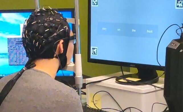 A UTS researcher testing DeWave. (University of Technology Sydney/CC BY-NC-SA)