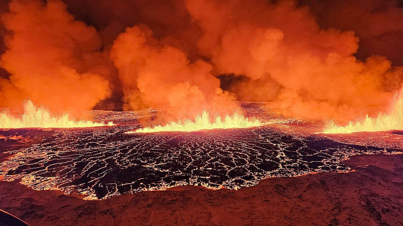 It Looks Like “The Gates of Hell” Have Opened In Iceland As Our Planet Continues To Tremble In Wild & Unpredictable Ways