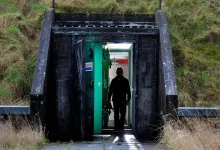Why Are Billionaires Selling off Stocks & Building Massive Survival Bunkers?