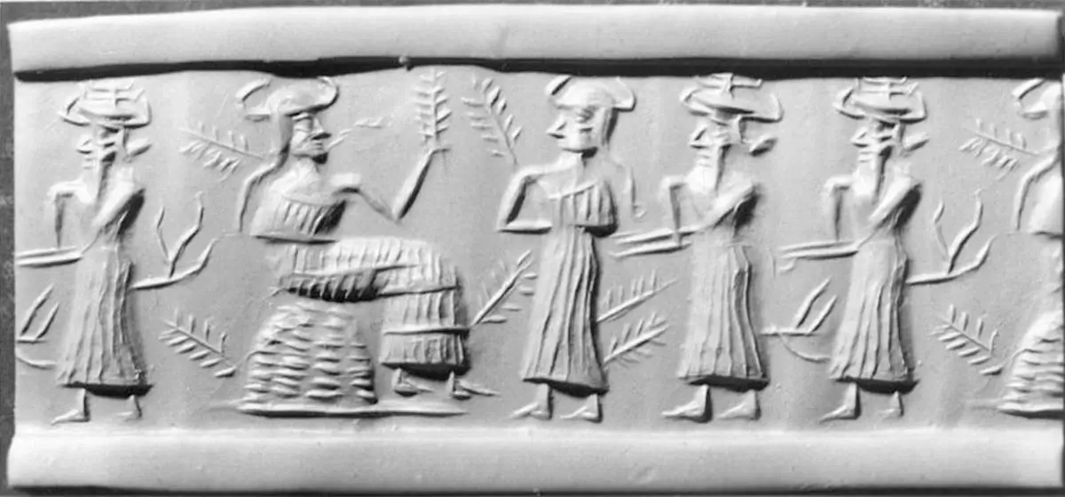 Another Akkadian seal depicting the Anunnaki. Gods in Akkadian depictions are shown as having horns. 