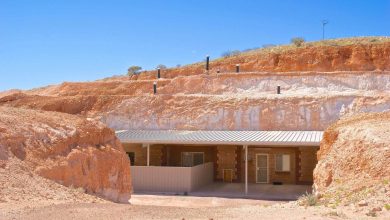 Top Image: Crocodile Harry’s Underground Nest, one of the homes in Coober Pedy.