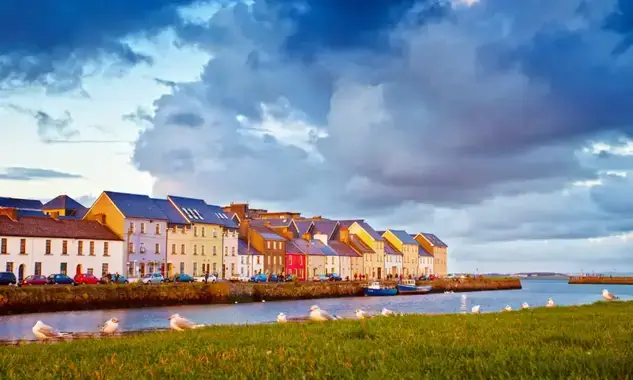 Ireland Will Pay You $90,000 To Move To A Beautiful Island Home