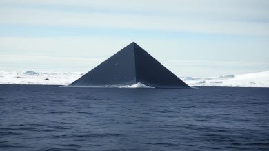 Incredible Discovery! Archaeologists Find Gigantic 10,000-Year-Old Pyramid Under Antarctic Ice