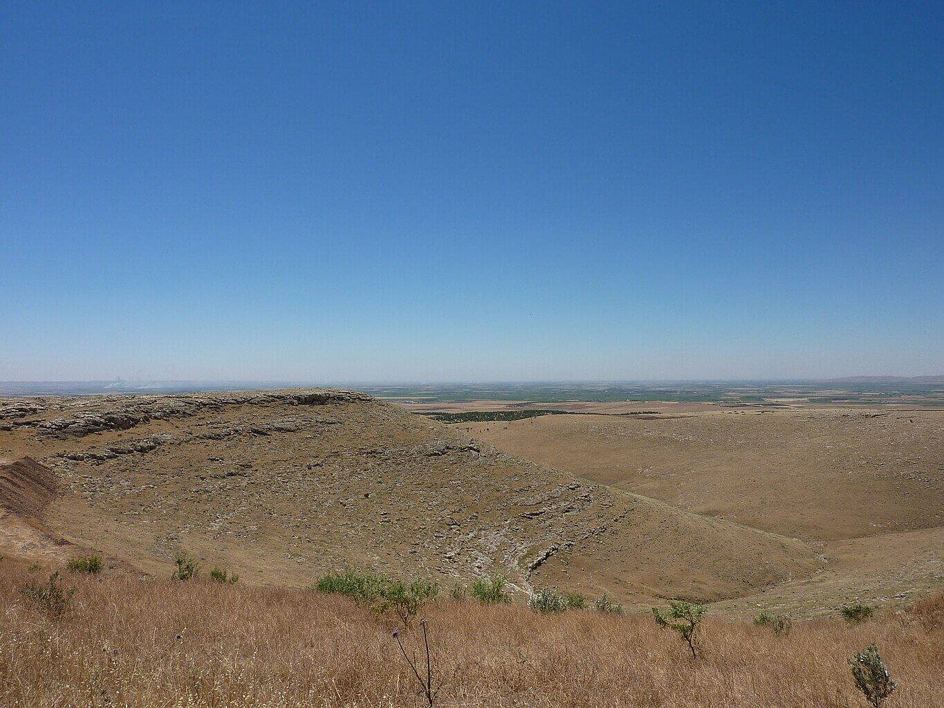 Present day landscape around Göbekli Tepe.