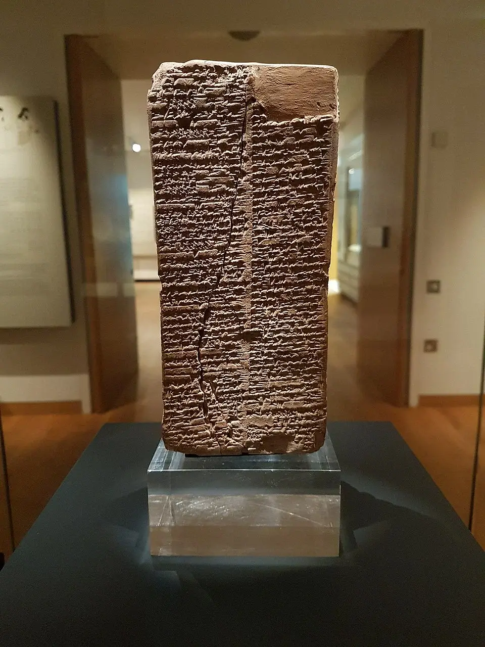 The Weld-Blundell Prism Version of Sumerian King List / Gts-tg (CC BY-SA). 