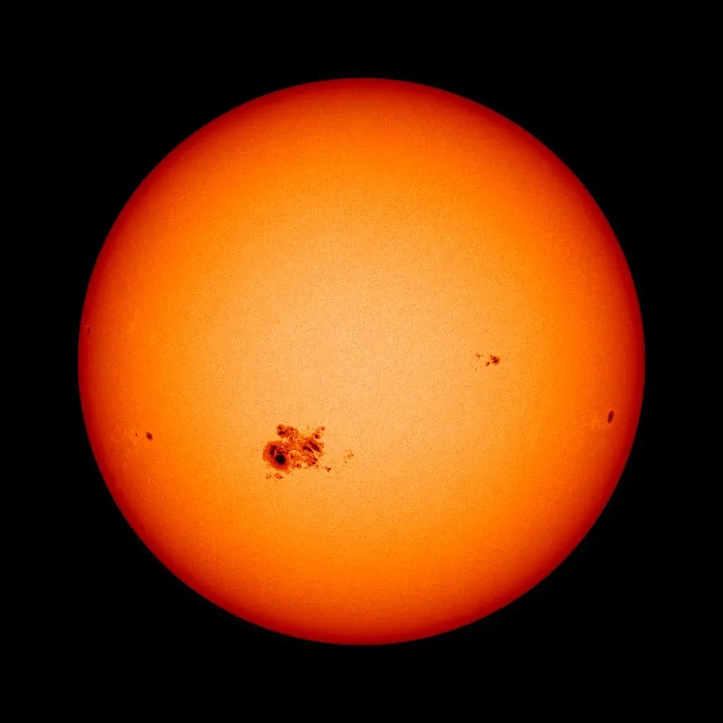 ALERT: Astronomers Are Terrified by A Giant Sunspot That Could End Life on Earth