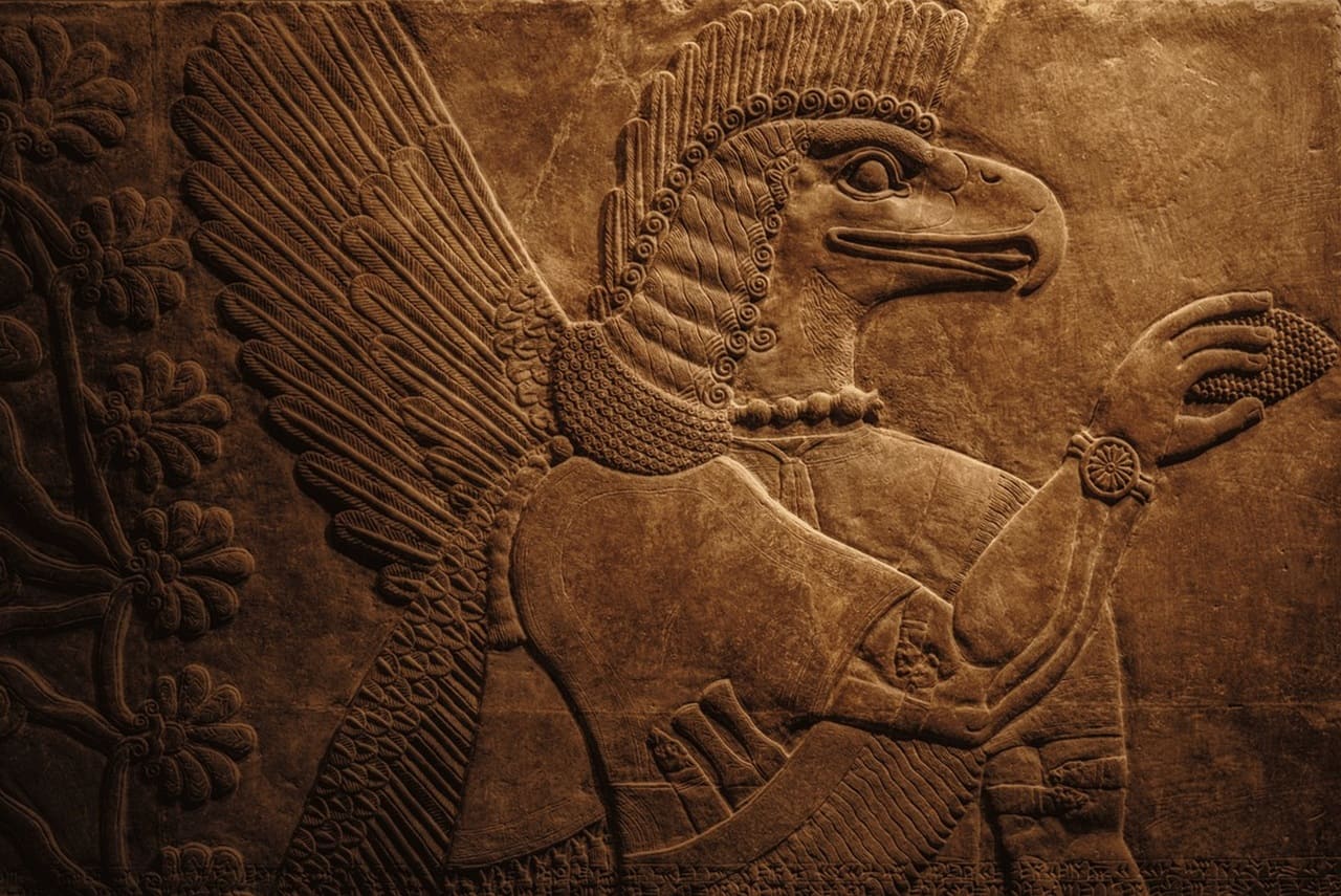 Sumerian statues associated with the Anunnaki